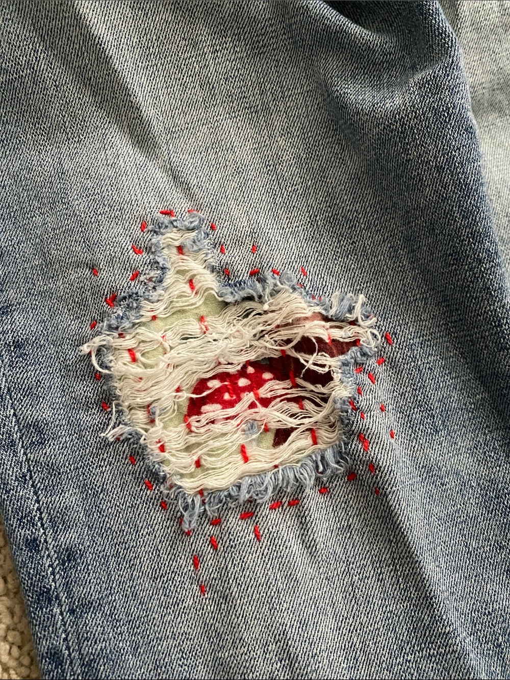 GAP Embroidered/Patched Best Girlfriend Jeans. 30R. - Picture 12 of 12